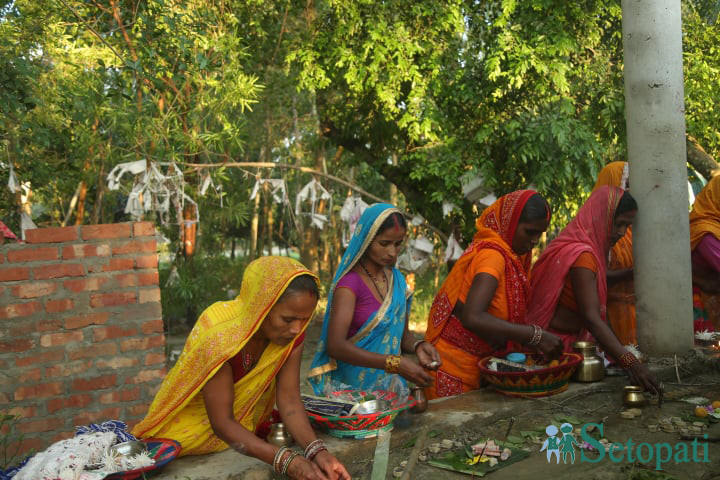 https://raracms.setopati.com/uploads/shares/2020/00/Baishak poornima/purnima (1).jpg